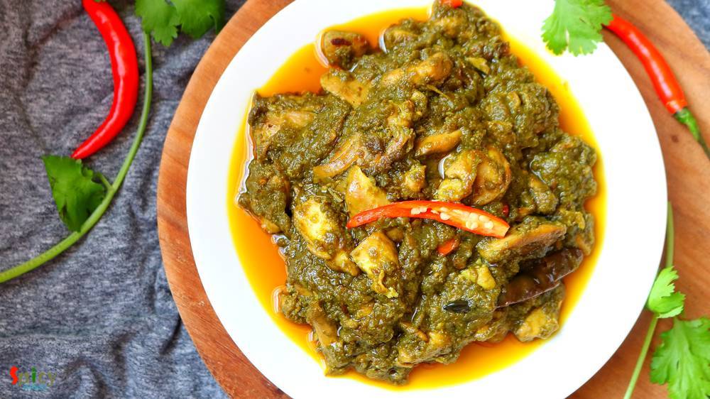 Palak Chicken / Chicken cooked with Spinach puree